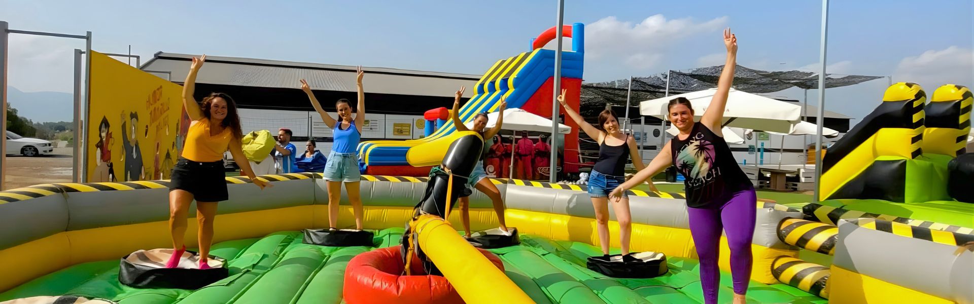 Celebrar cumpleaños en Málaga - Humor Amarillo actividades al aire libre