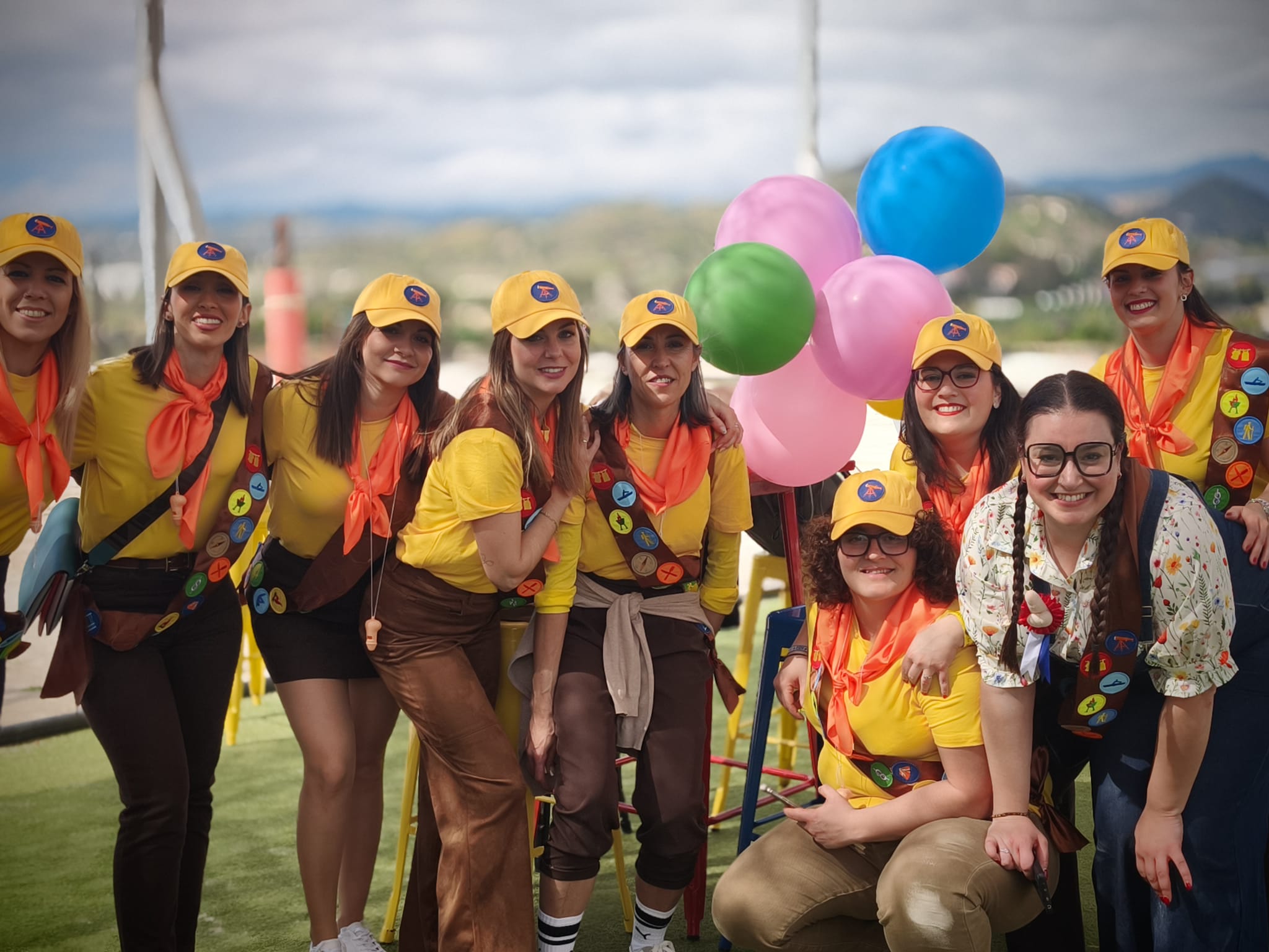 Grupo celebrando una despedida de soltero y soltera en Málaga